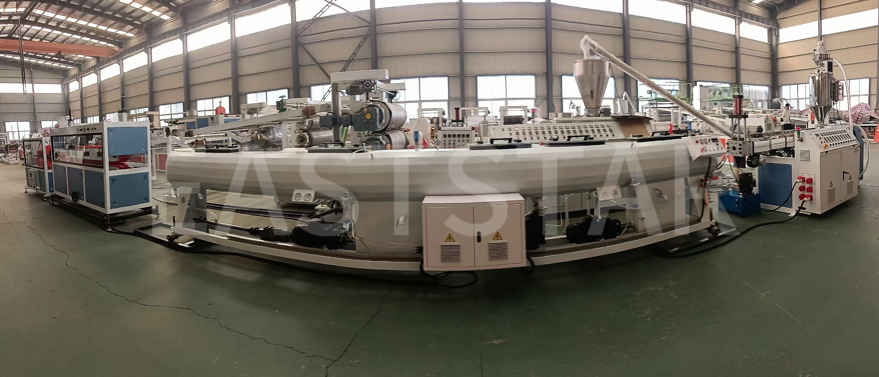 Críochnaíonn QINGDAO EASTSTAR Loingsiú Líne Táirgthe Píobáin Corpoideachais, ag Tacú le Forbairt Bonneagair na Palaistíne