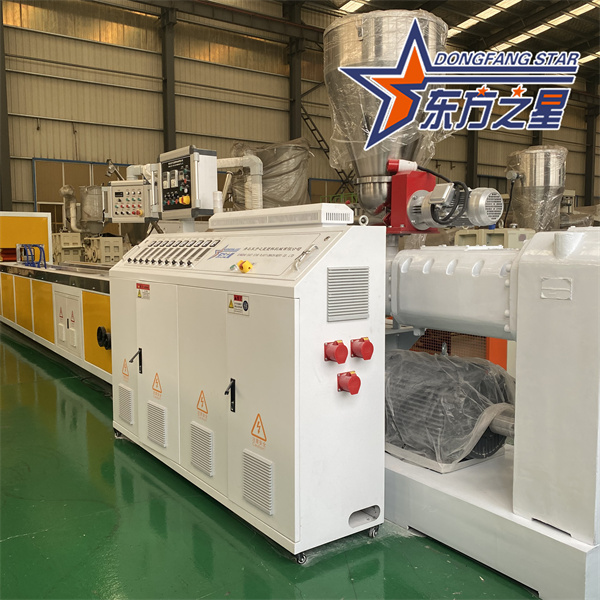 Trealamh easbhrúite painéil uasteorainn PVC